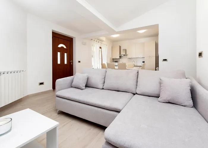 Comfort Karla * 로비니