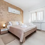 Comfort Karla Διαμέρισμα *
