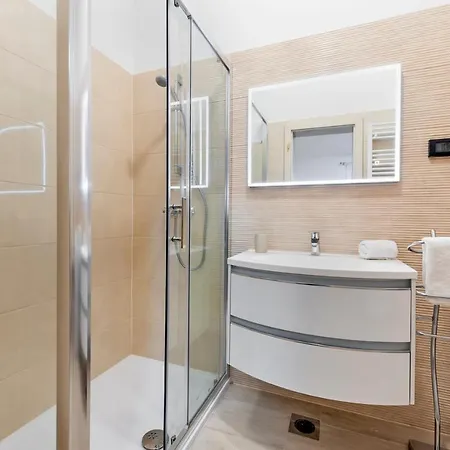 Comfort Karla Appartement *